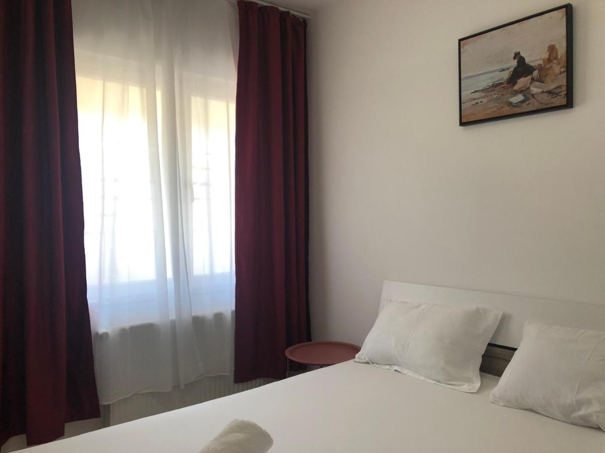 Ultra-Central Modern And Big Apartments In Union Square U41-U44 Timisoara Esterno foto