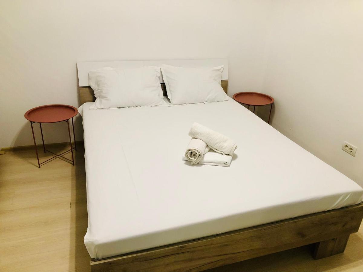 Ultra-Central Modern And Big Apartments In Union Square U41-U44 Timisoara Esterno foto