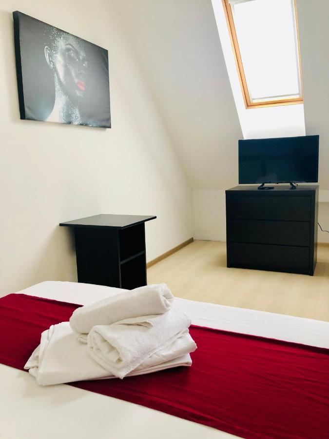 Ultra-Central Modern And Big Apartments In Union Square U41-U44 Timisoara Esterno foto