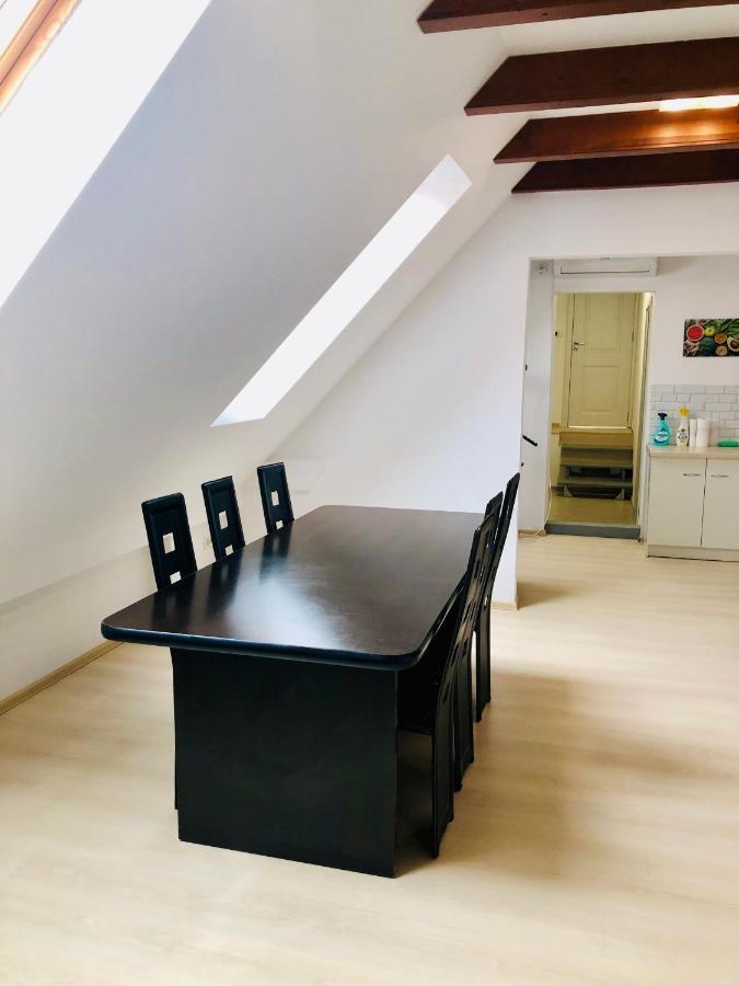Ultra-Central Modern And Big Apartments In Union Square U41-U44 Timisoara Esterno foto